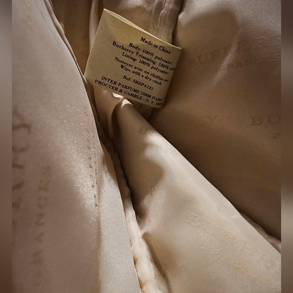 Burberry Fragrances Cream Nova Check Travel Toiletries Case EUC - Picture 5 of 14